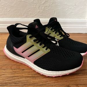 Adidas Ultraboost 5.0 DNA SHOES - NWT!